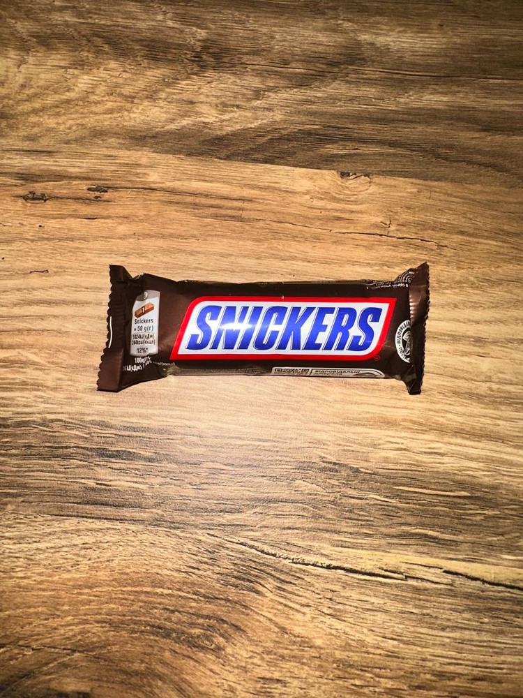 Батончик snickers