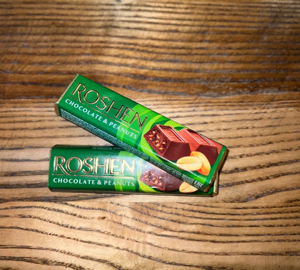 Батончик Roshen горіховий