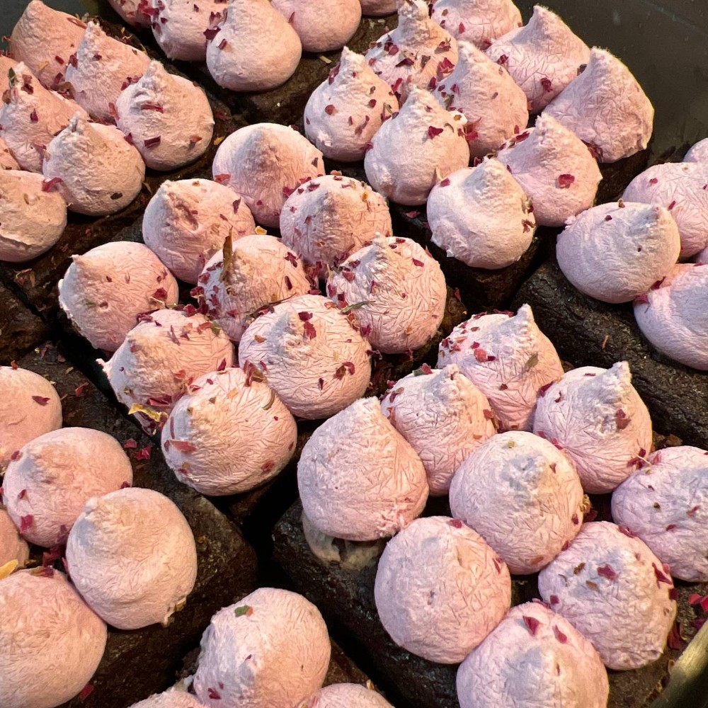ЧИЗ БРАУНІ БЕЗ ЦУКРУ (Медовик, чіз брауні, вишня брауні)