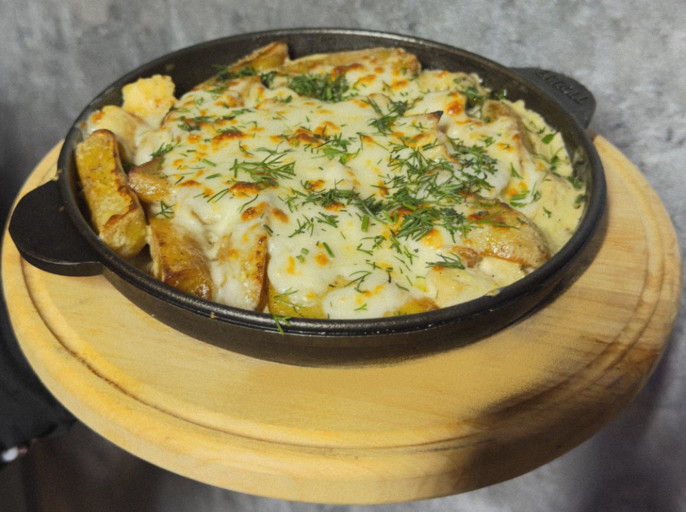 Пательня куряча у вершковому соусі