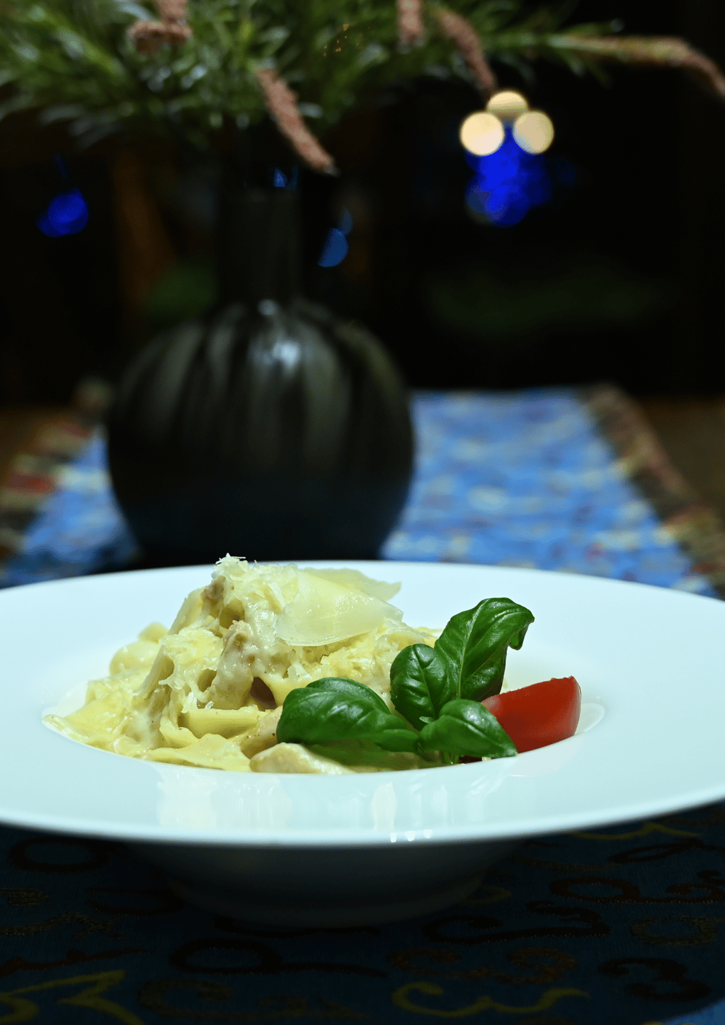 ფეტუჩინი ალფრედო ქათმით/Fettucine Alfredo with chicken