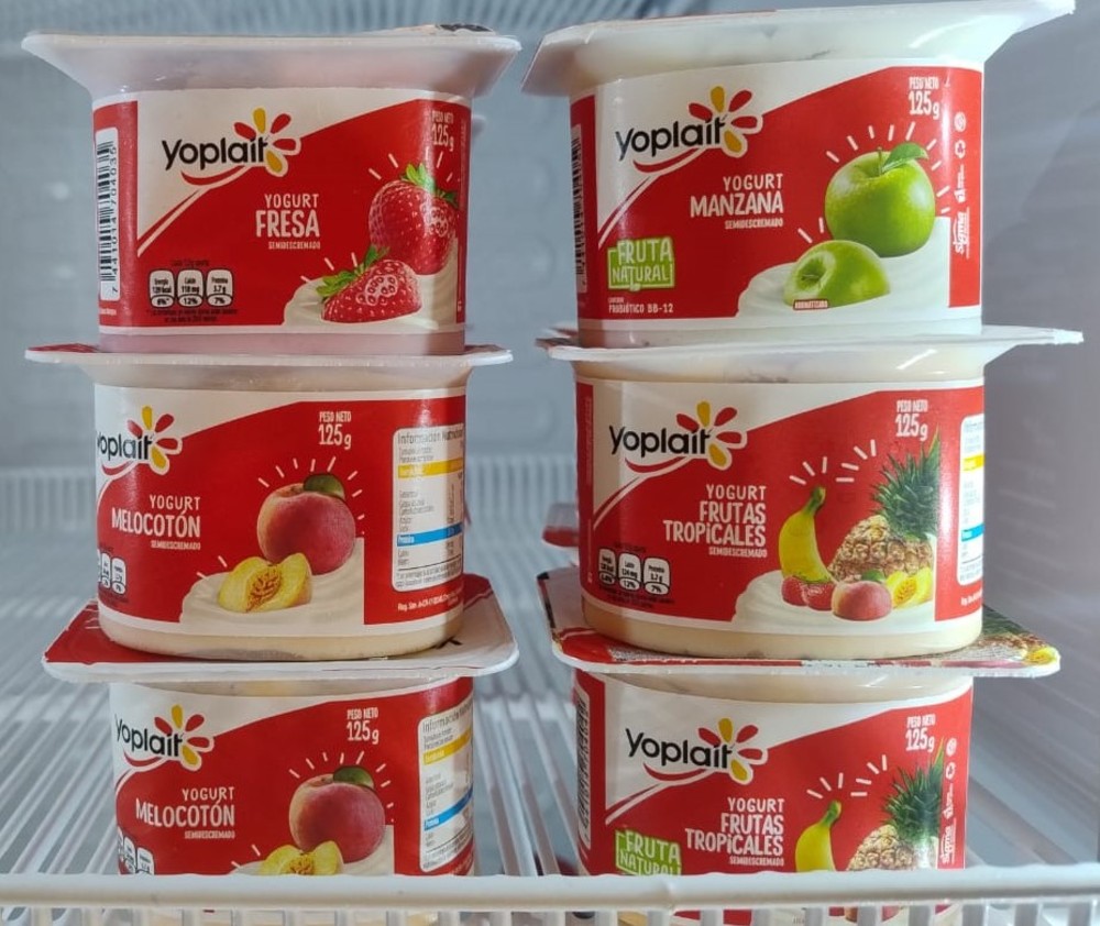 Yoghurt fruits