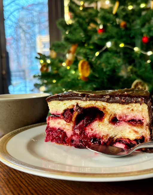 Торт Садок вишневий (Cake with cherry and sour cream)