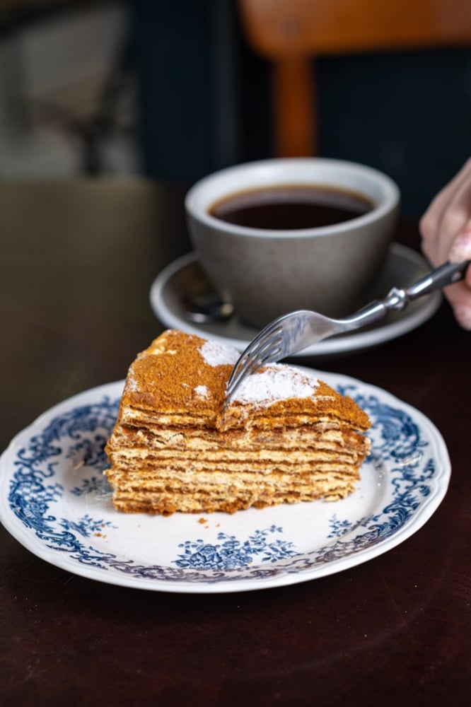Медовик класичний (Honey cake)