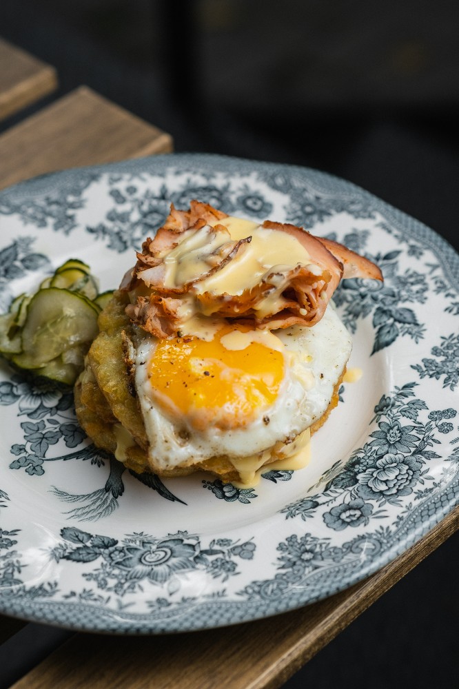 Хешбраун з пастрамі (Hash brown with pastrami)