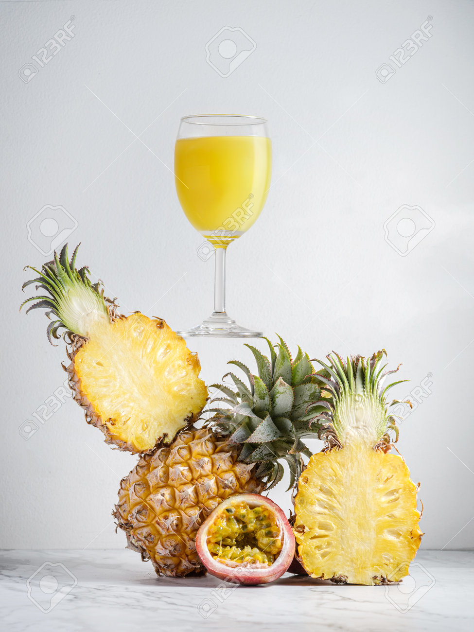 JUGO DE MARACUYA Y PIÑA