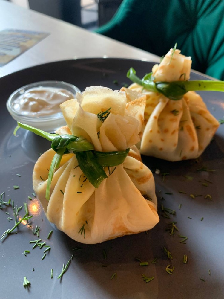 Млинці з куркою та грибами 