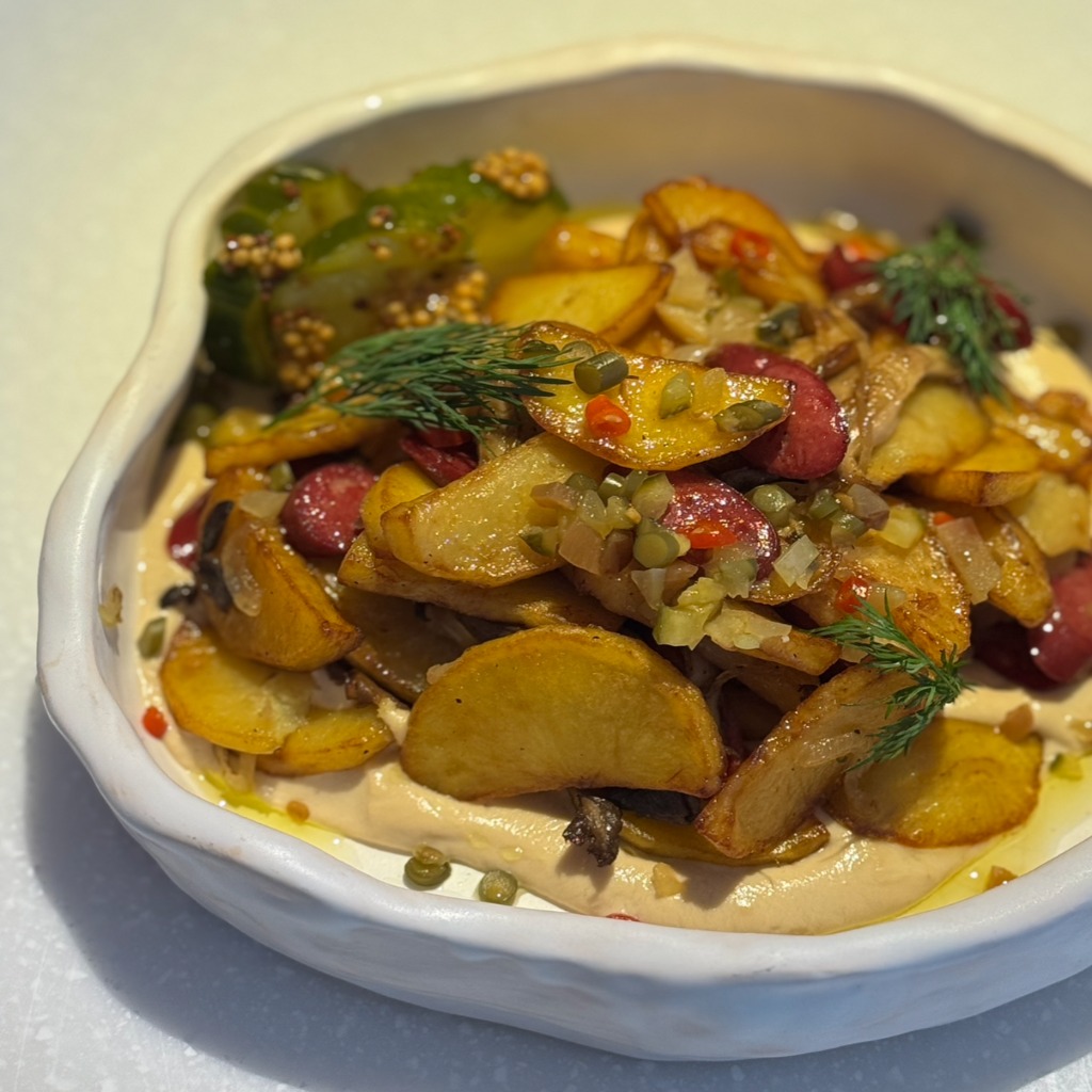 Смажена картопля з ковбасками