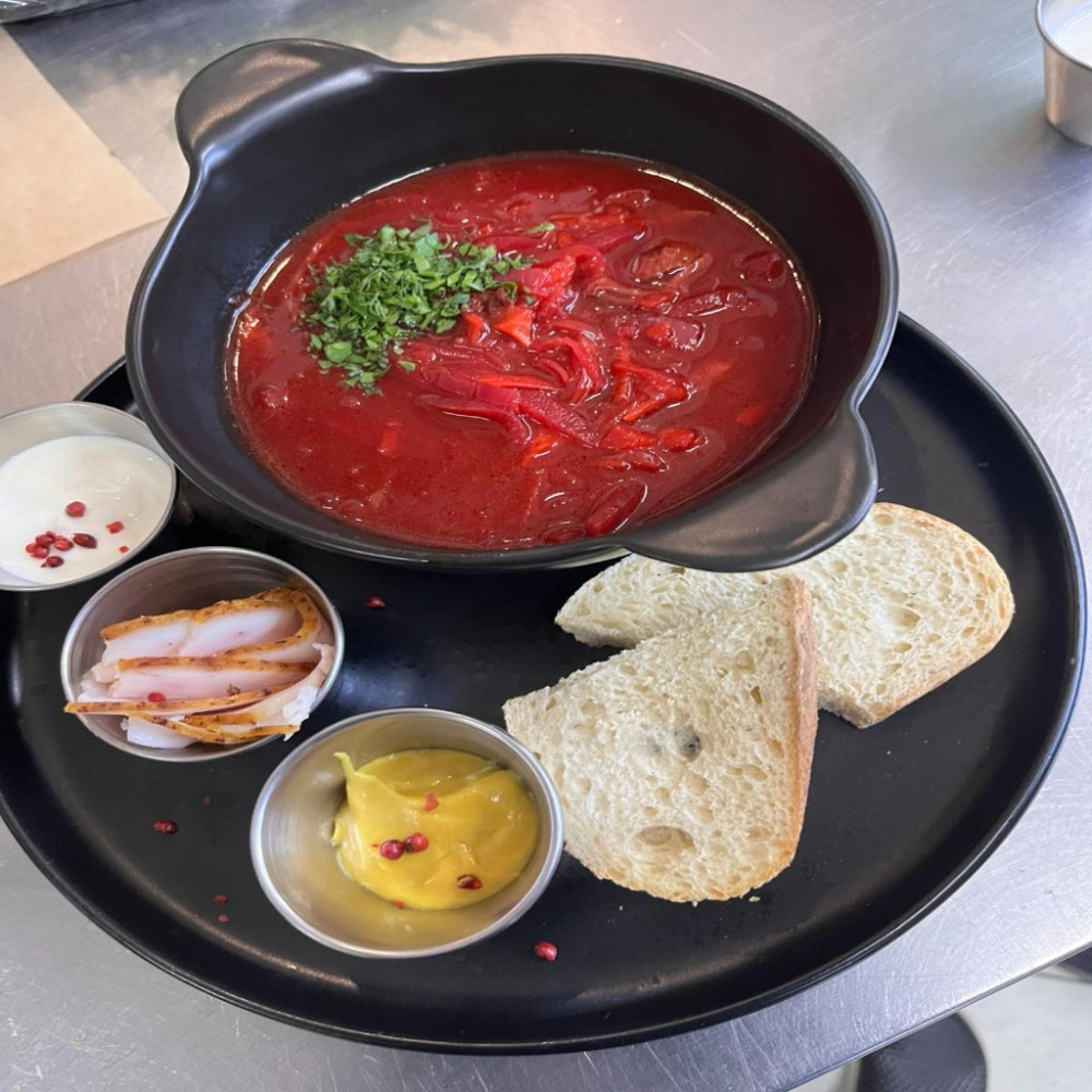 Борщ зі свининою