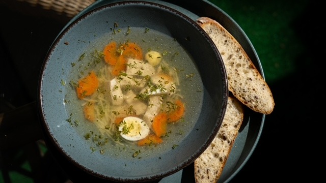 Курячий бульйон
