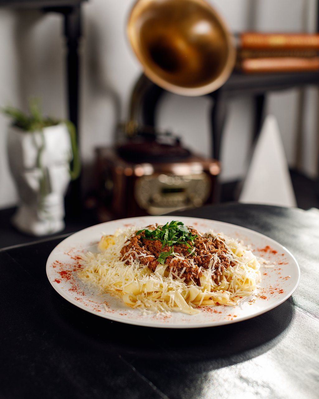 ტარიატელე ბოლონეზა (Tagliatelle Bolognese) 