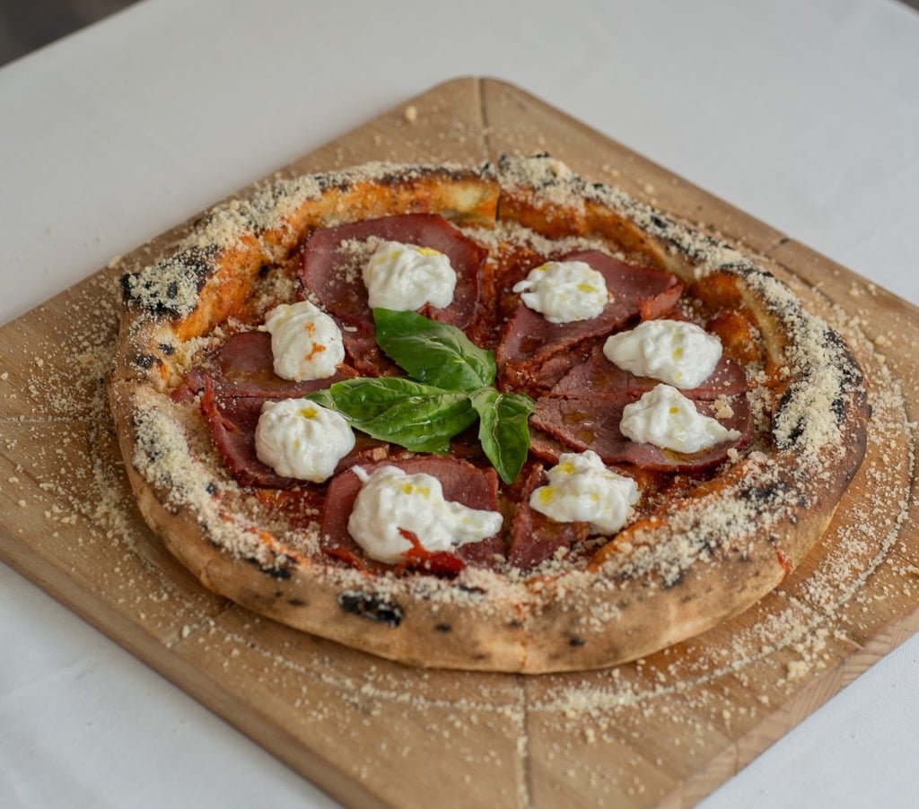 Pizza with Stracciatella and Cotto