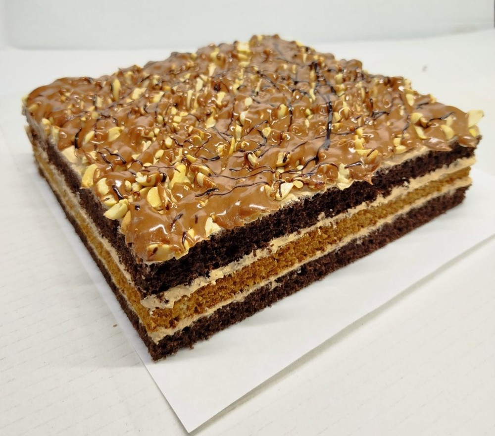 Тістечко карамельно - горіховий