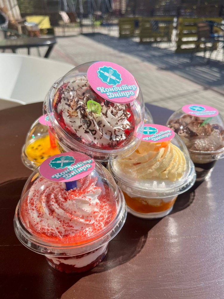 Тістечко Трайфл в асортименті