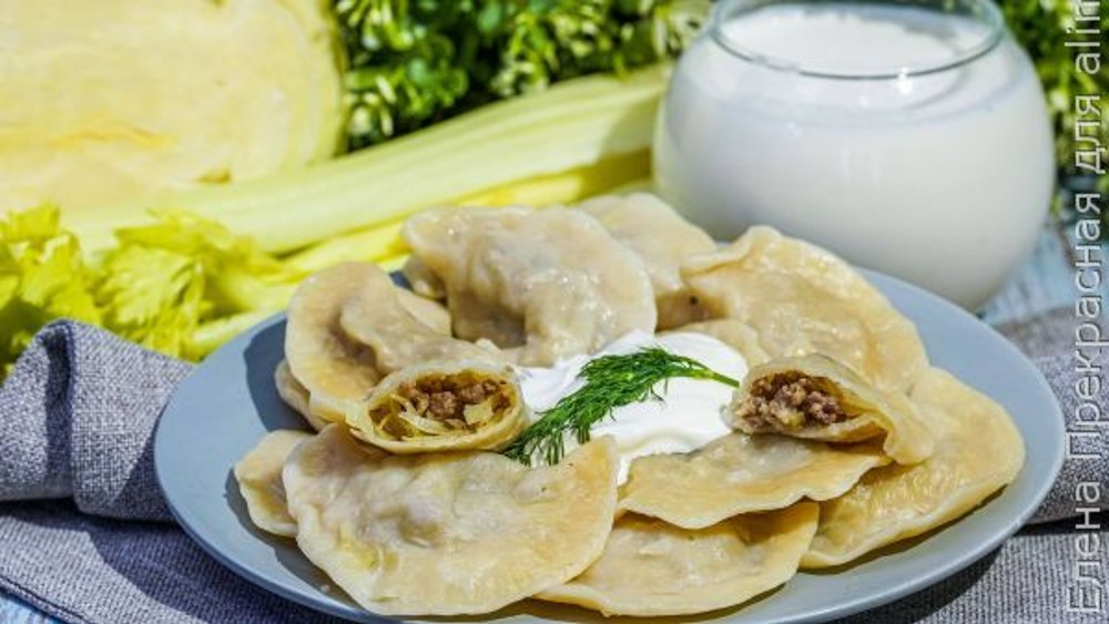 *ВАРЕНИКИ З М'ЯСОМ