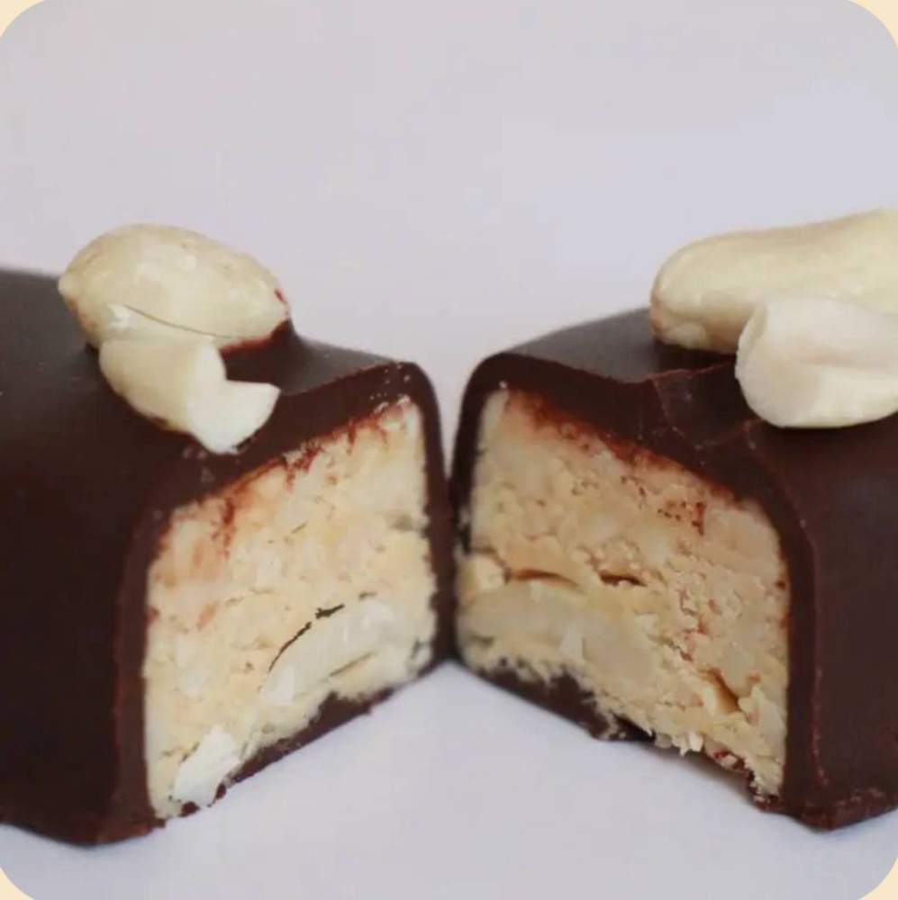 Батончик Снікерс на меду