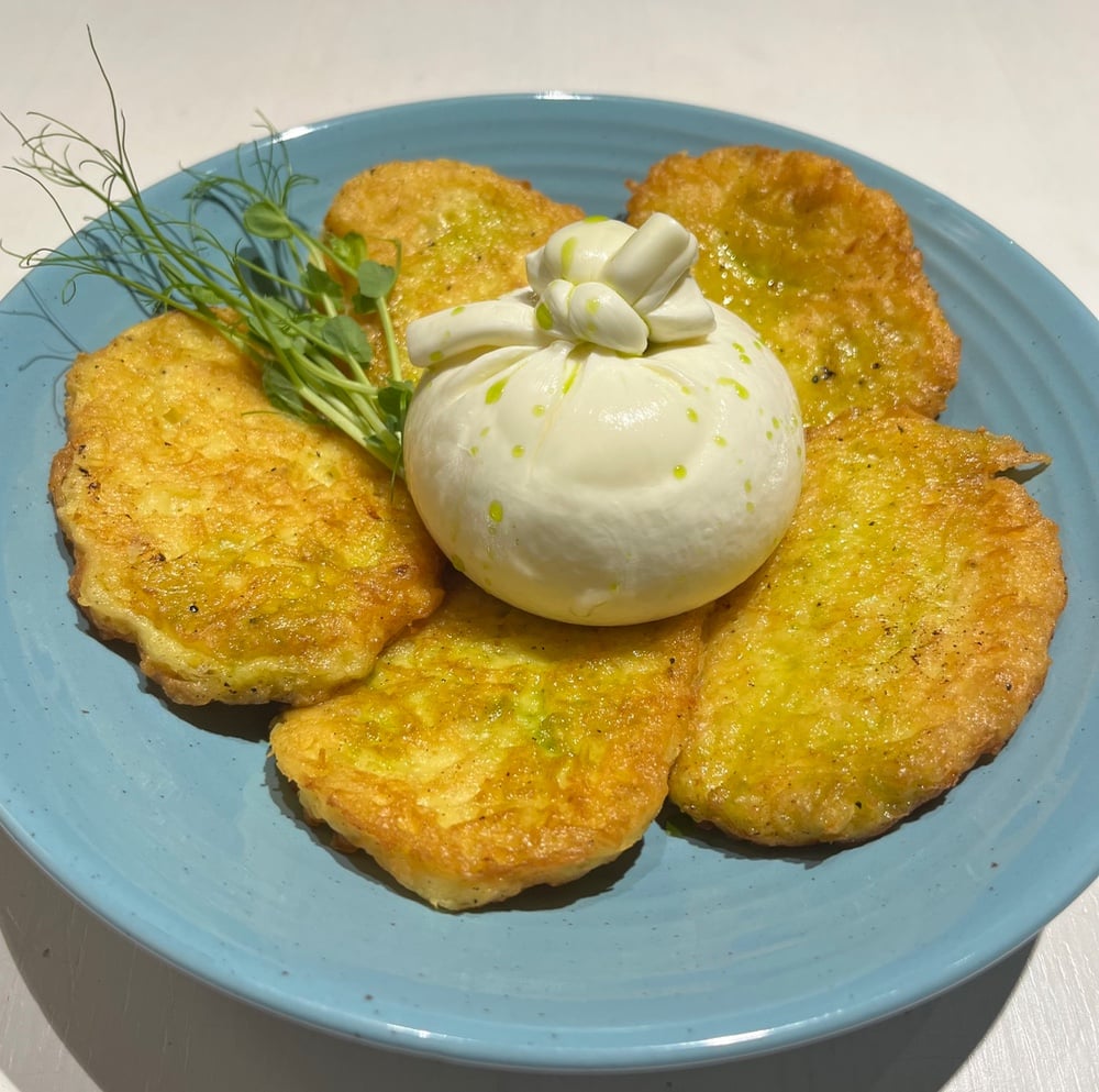 Деруни з сиром Буррата