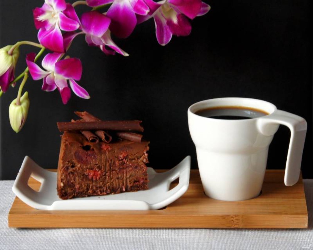 Чізкейк шоколадний з вишнею