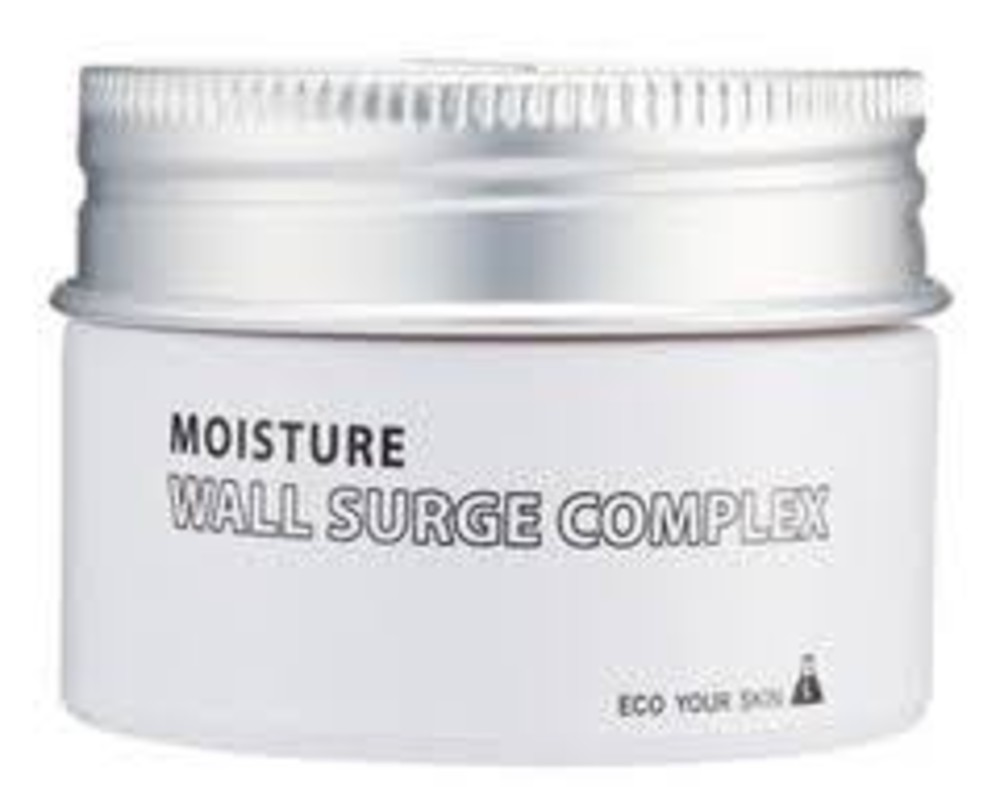 Wall surge complex