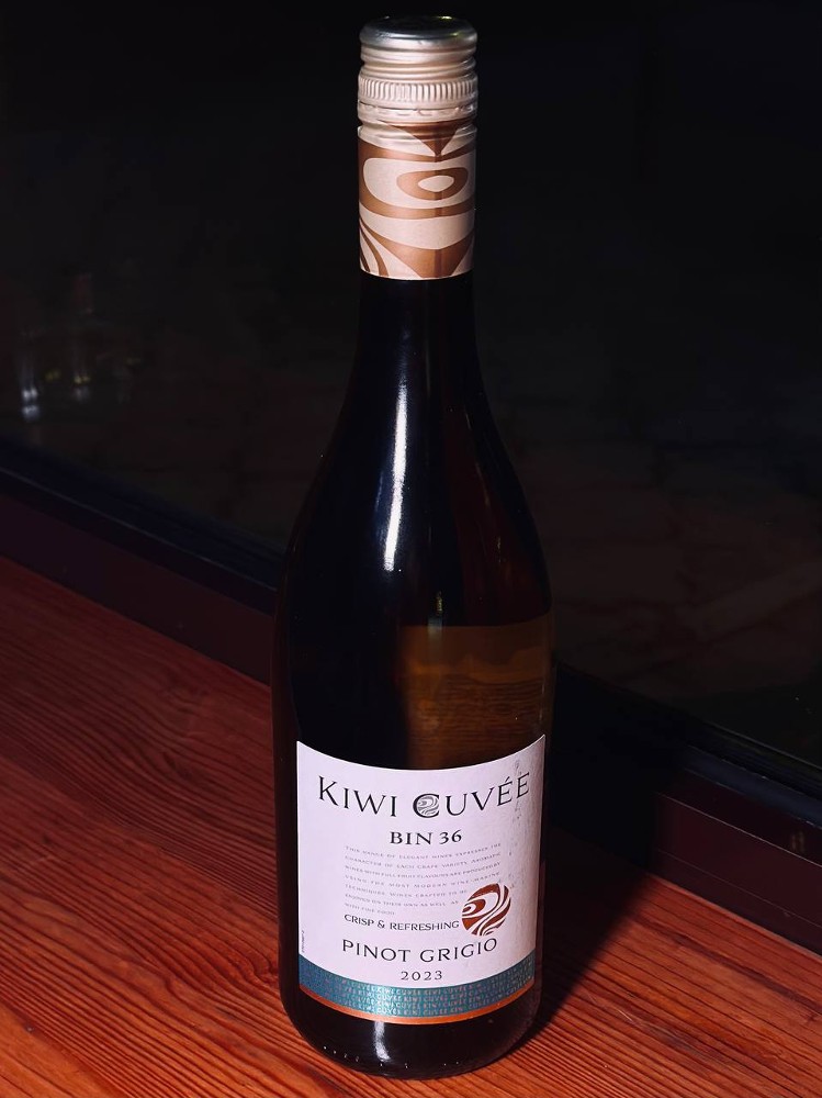 Вино Kiwi Cuvee Піно Гріджіо 