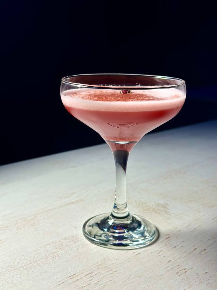 Коктейль CLOVER CLUB