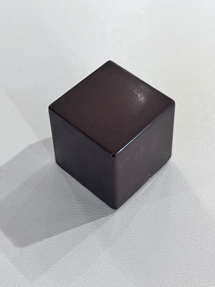 Цукерка баунті з вишнею