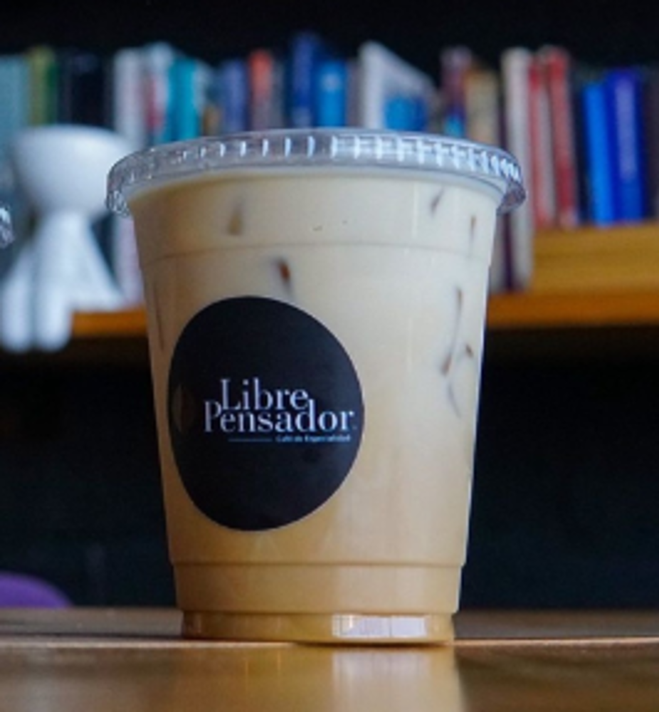 Latte con cafe 20 oz