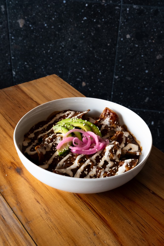 Chilaquiles de Mole de NOPAL