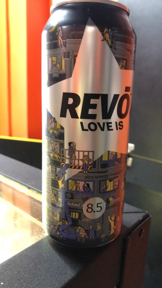 Рево LOVE IS 0,5л 8,5% напій с/г