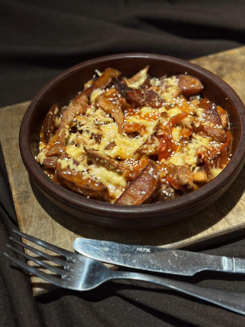 Пательня зі свининою та овочами 