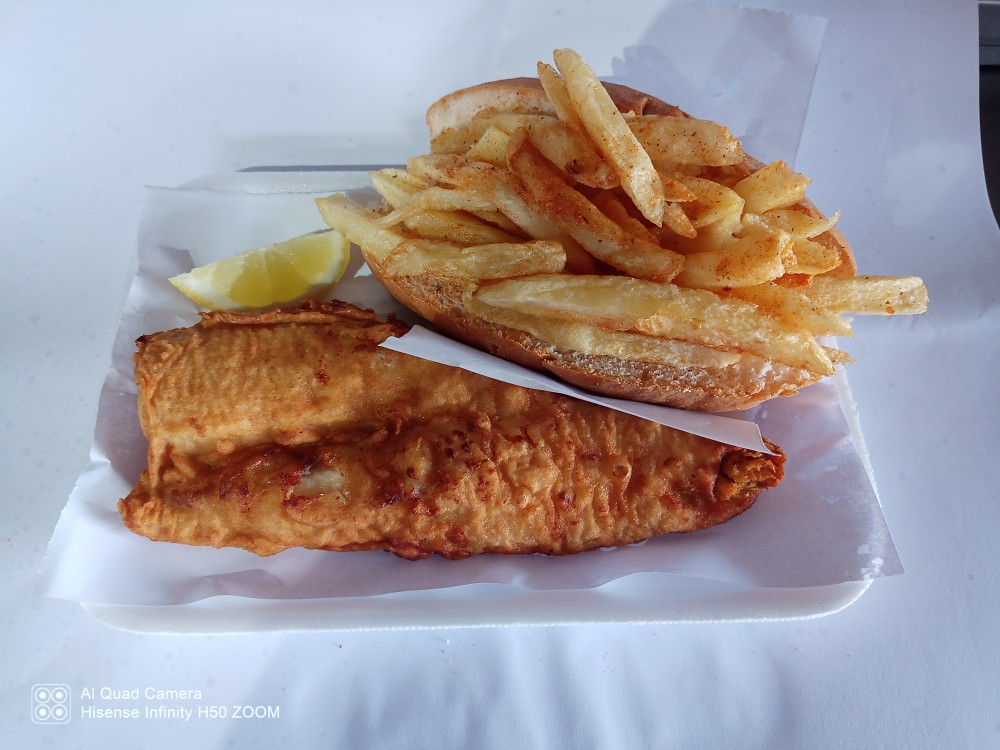 Hake & Chiproll