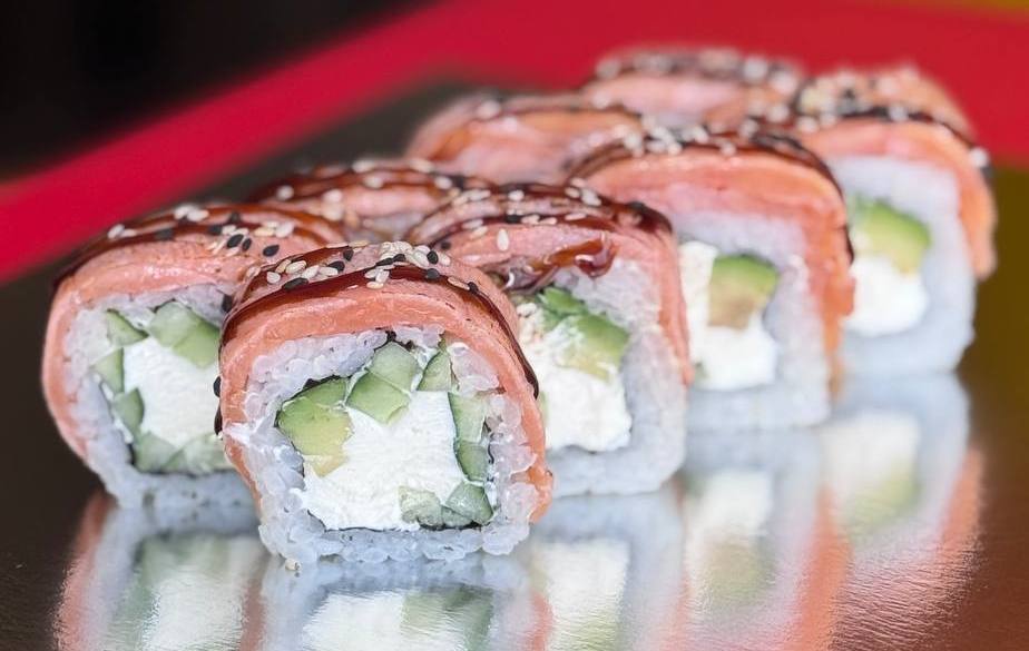 Філадельфія гриль з копченим лососем