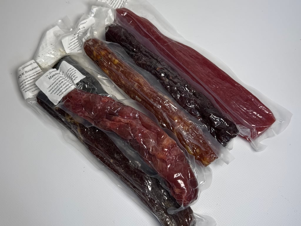 Ковбаса/мяско 100г
