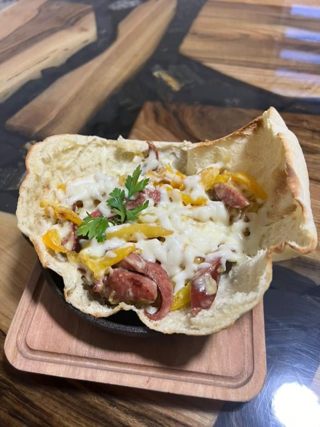 Пательня з ковбасками