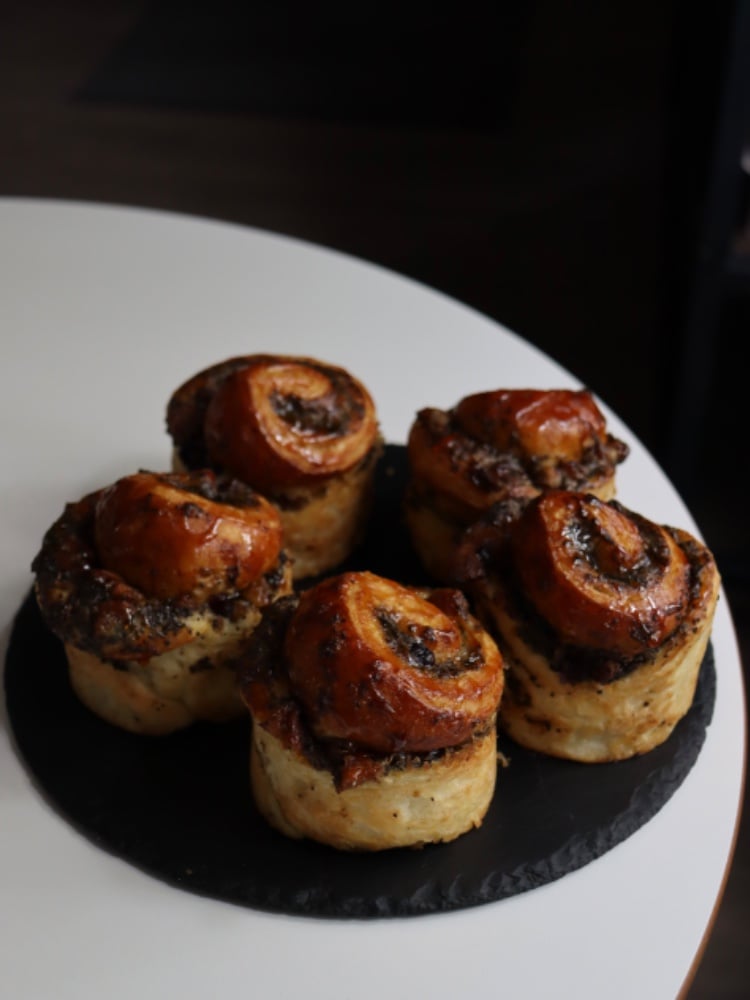 булочки з маком, цукатами