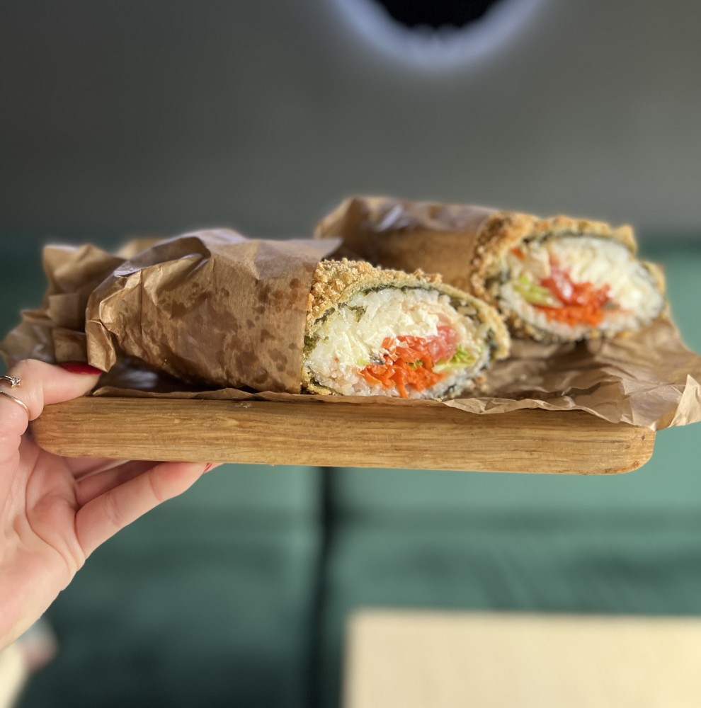 Суші шаурма з куркою 