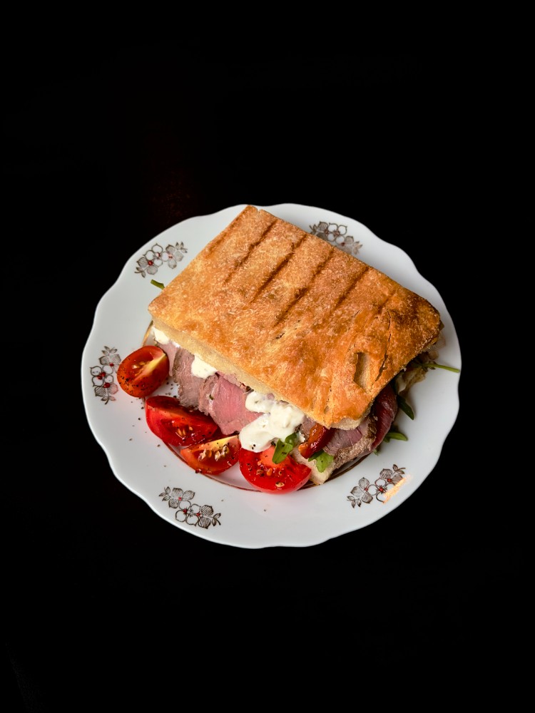 Сендвіч "Вітело тонато" // Vitello Tonnato Sandwich