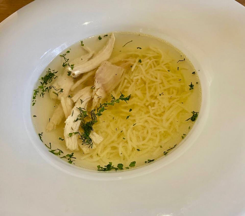 Росіл з домашньої курки дитяча порція