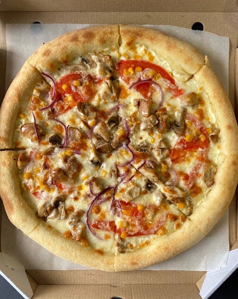 Піца Вершкова з куркою-30 см 