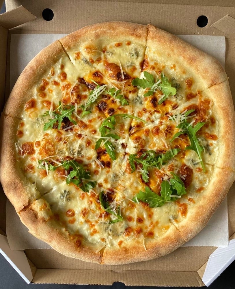 Піца Чотири сири-30 см 