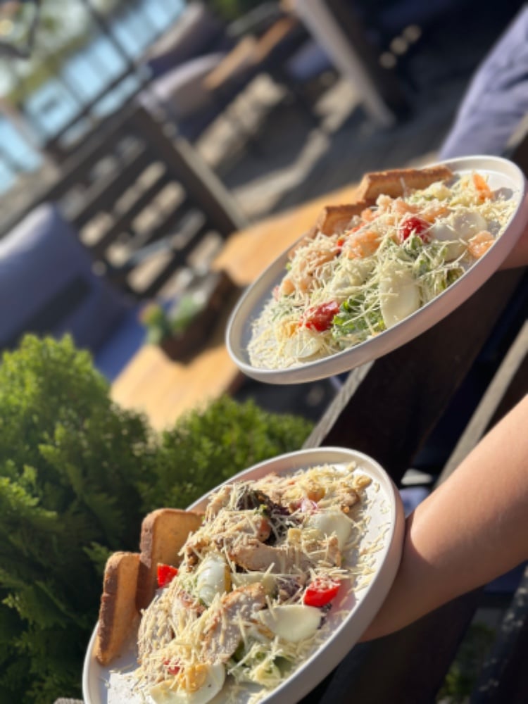 салат Цезар з куркою