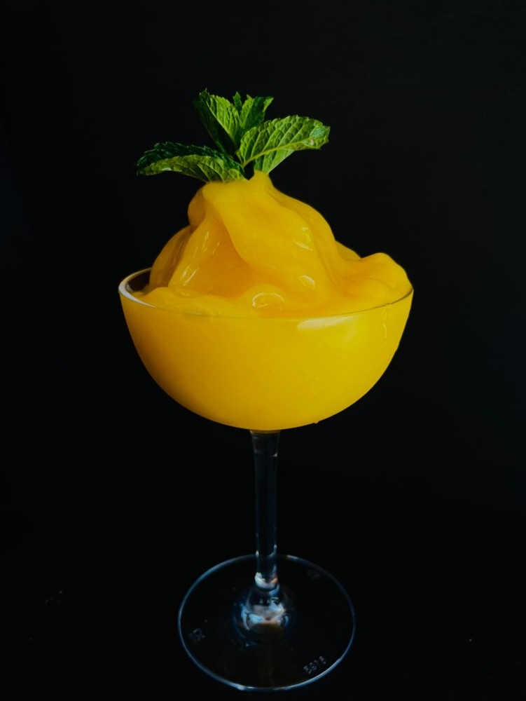Frozen Mango Daiquiri