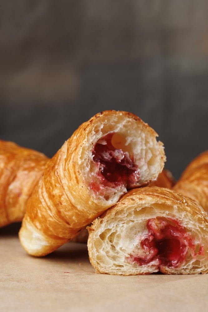 круасан з вишнею