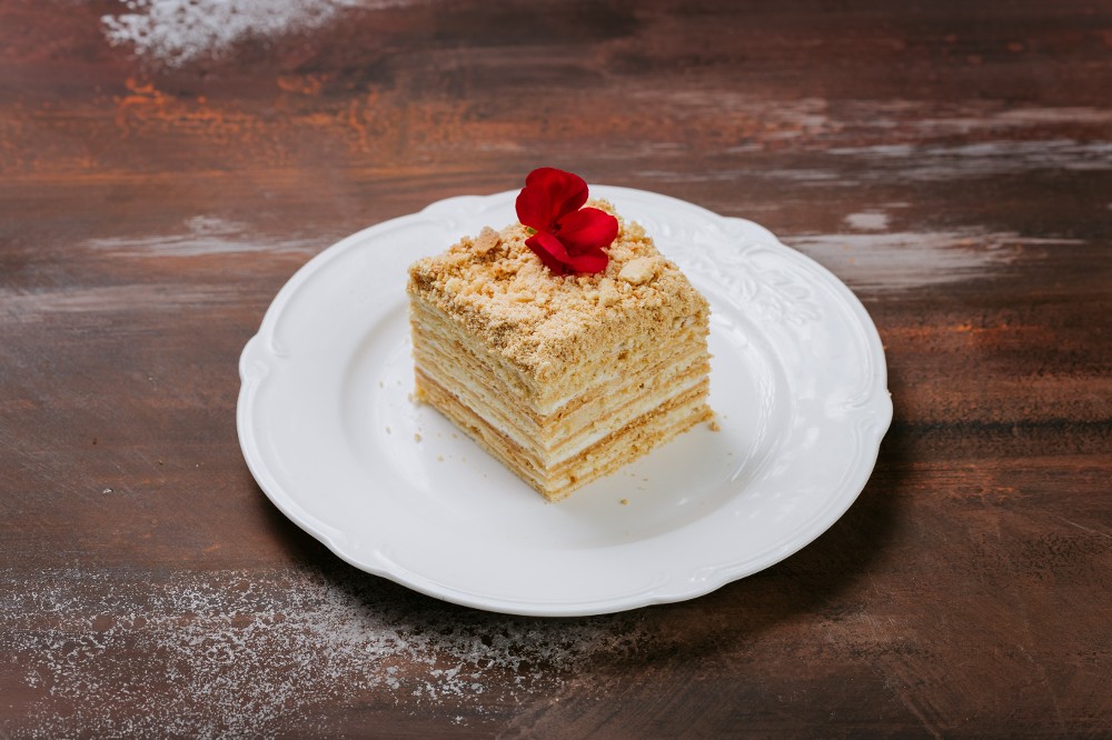 Торт "Медовик" (150г)