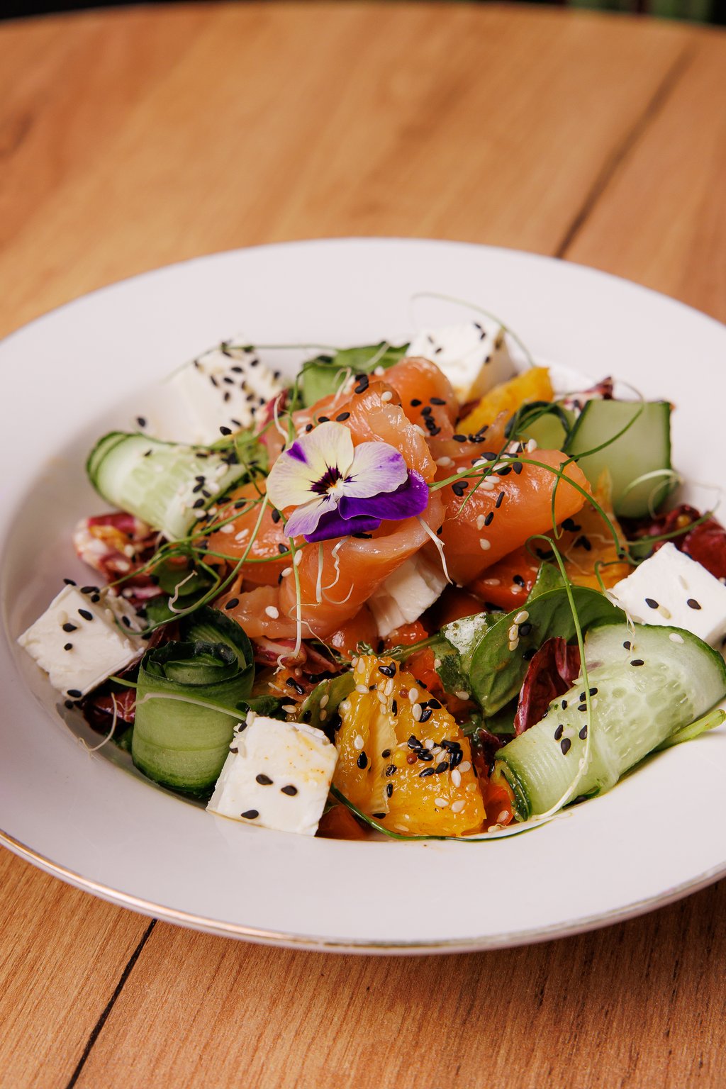 Салат з лососем