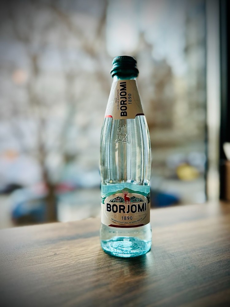 Мінеральна вода Borjomi 0,33 с/г скло