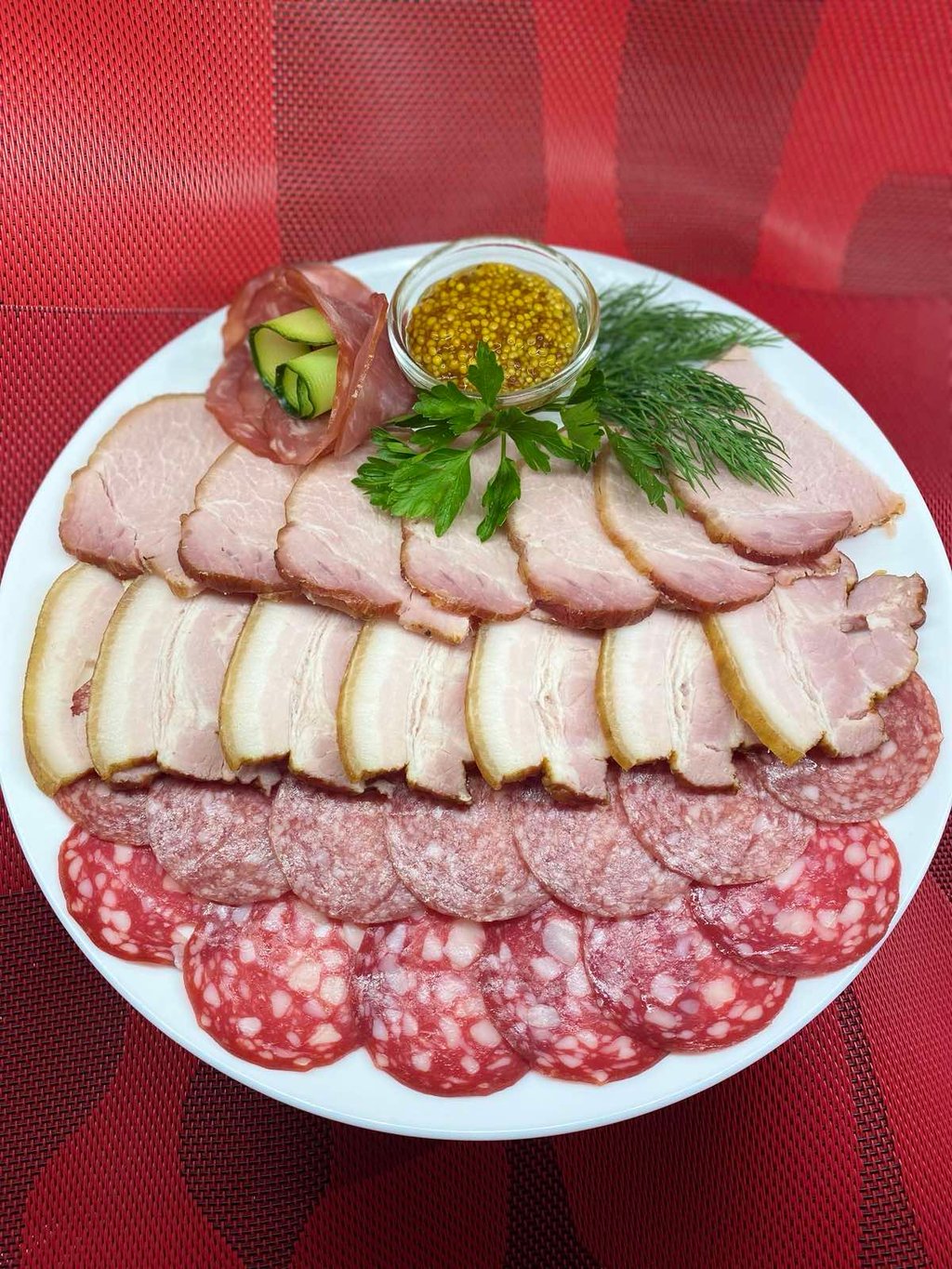 Ассорті мясне