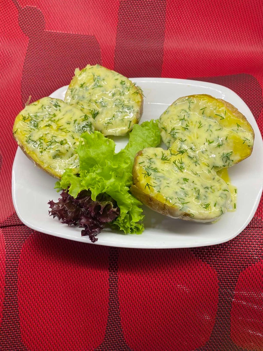 Печана картопля з сиром Сулугуни 