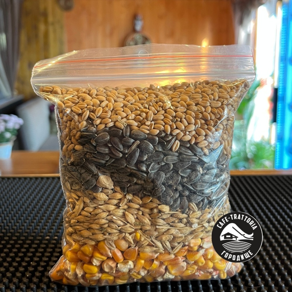 Корм для диких птахів