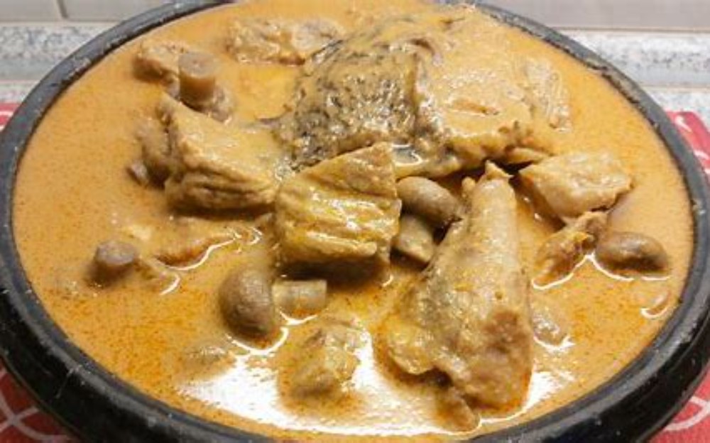 Groundnut Soup Chicken